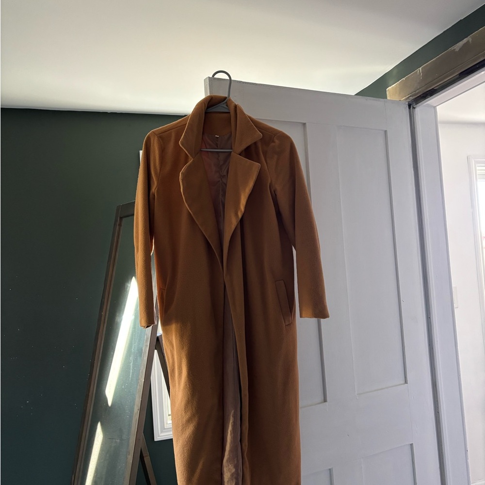 Elegant Tan Women's Coat